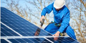 Installation Maintenance Panneaux Solaires Photovoltaïques à Autrac